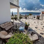 Διαμέρισμα In With Sea View, Terrace, Air Conditioning, Wifi 3492-2