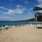 Διαμέρισμα In With Sea View, Terrace, Air Conditioning, Wifi 3492-2 *