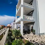 In With Sea View, Terrace, Air Conditioning, Wifi 3492-2 Crikvenica