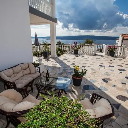 Apartment In With Sea View, Terrace, Air Conditioning, Wifi 3492-2